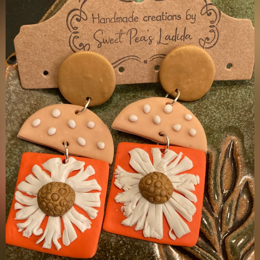Lightweight Polymer Clay Floral Dangle Earrings. Orange and Beige.